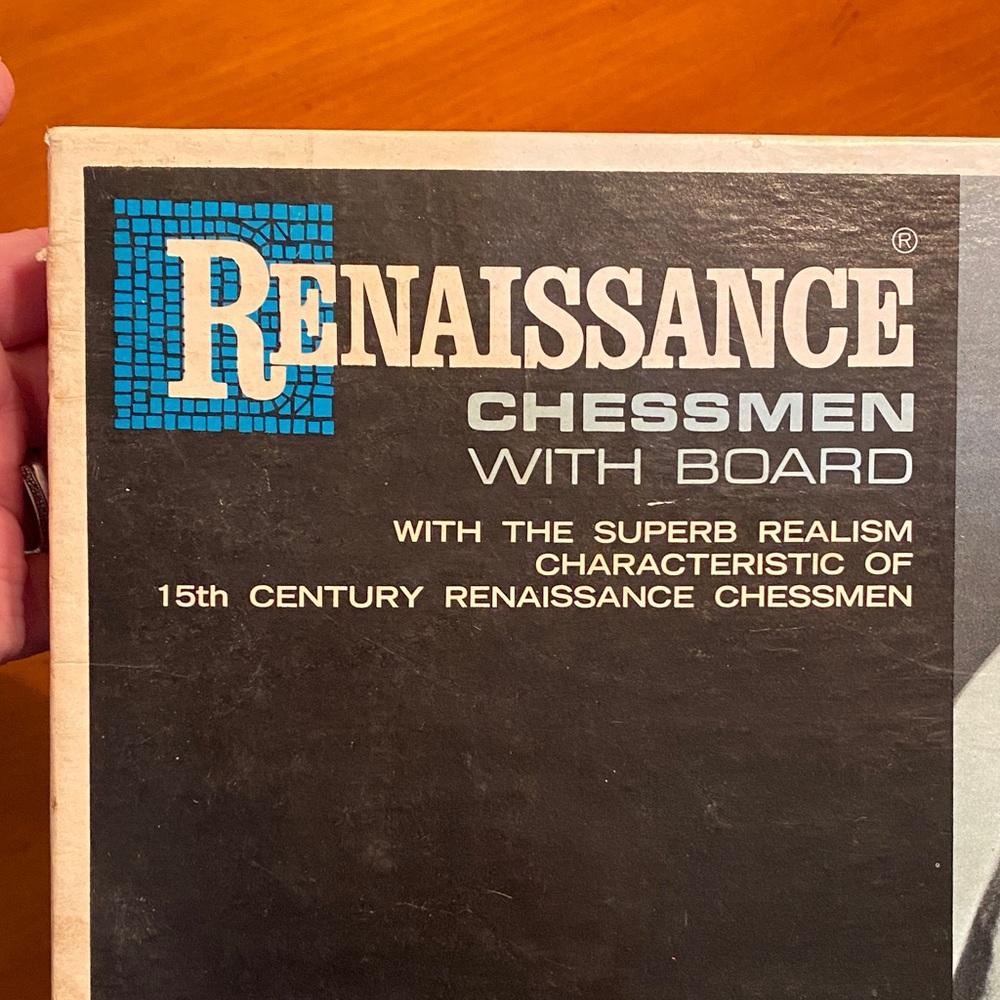 Vintage Renaissance 1950s Classic Chessmen Game with B/W Board Original Box EUC - Picture 3 of 16